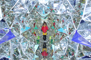 Illustration for article titled There's a Trippy Walk-In Kaleidoscope Hiding In This Shipping Container